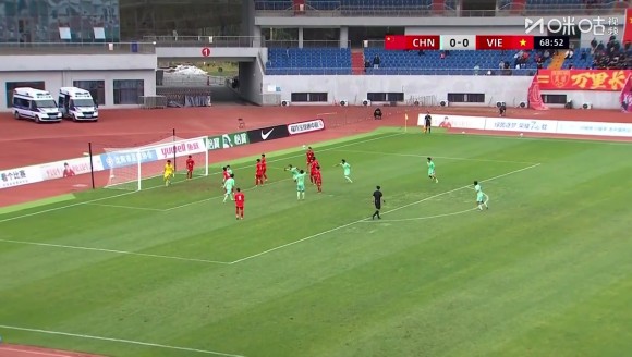 身高压制！冀政浩头球打破僵局，攻破越南U16大门